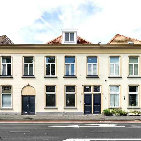 Lägenhet With Kitchen In Breda Center Hoevelaken