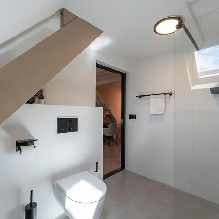 Lägenhet With Kitchen In Breda Center Hoevelaken