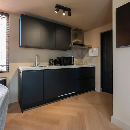 Lägenhet With Kitchen In Breda Center Hoevelaken