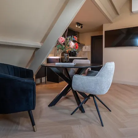 Lägenhet With Kitchen In Breda Center Hoevelaken